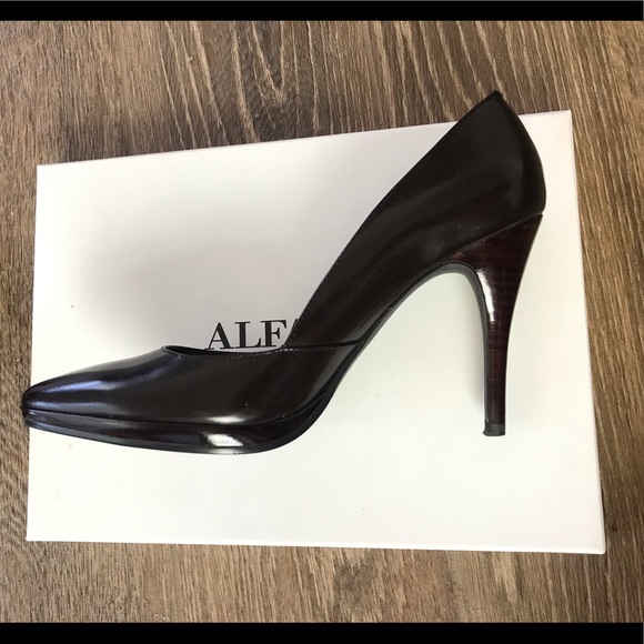 Alfani ‘Florian’ Espresso Leather Heels - Picture 1 of 5